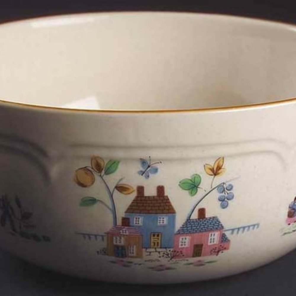 9" Mixing Bowl Heartland by INTERNATIONAL